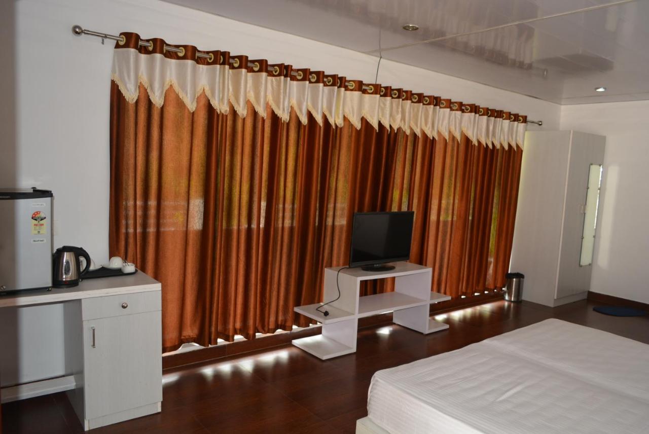 Sb Mount Resort Lansdowne Εξωτερικό φωτογραφία